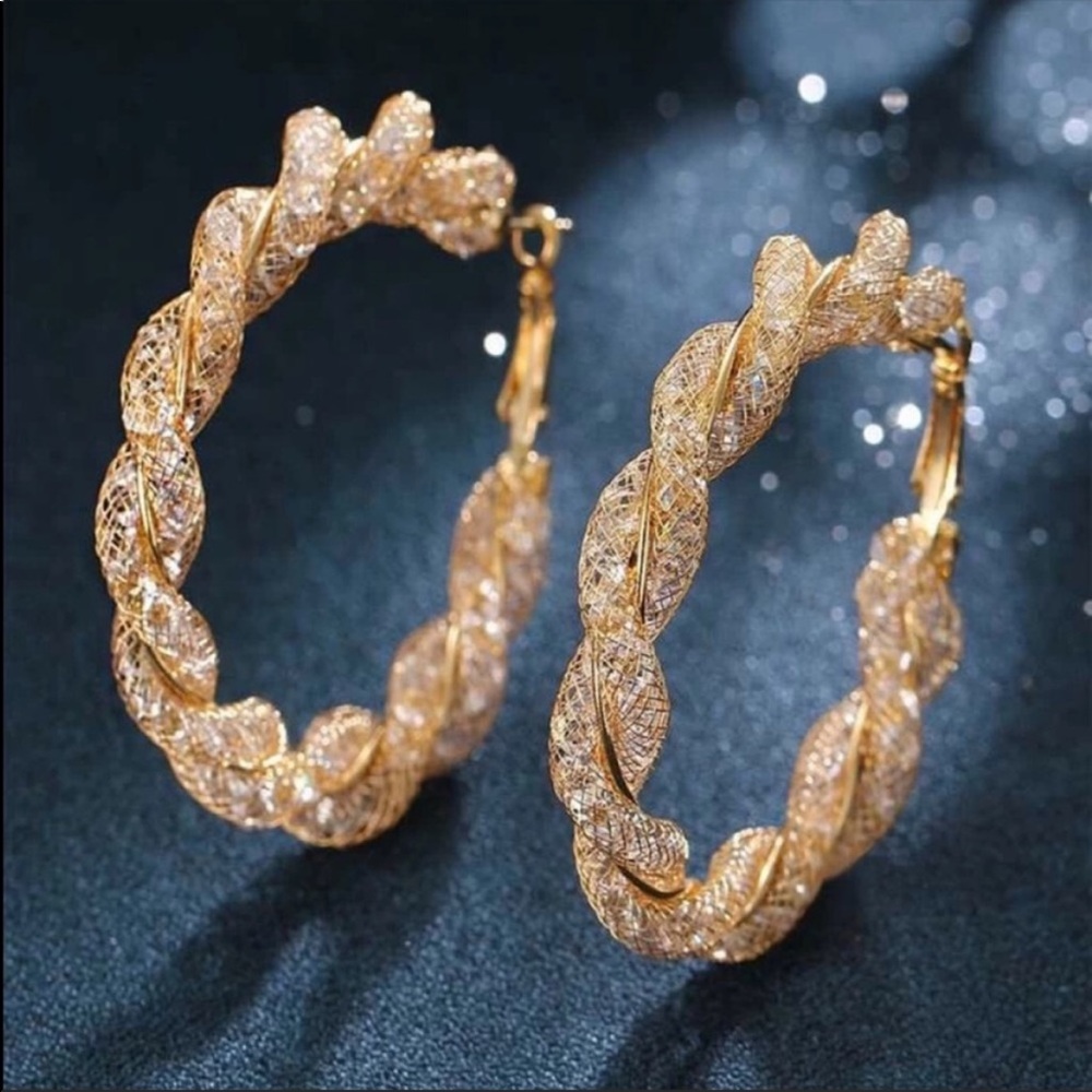 NEW TWISTED GOLD HOOP EARRINGS - Picture 5 of 5